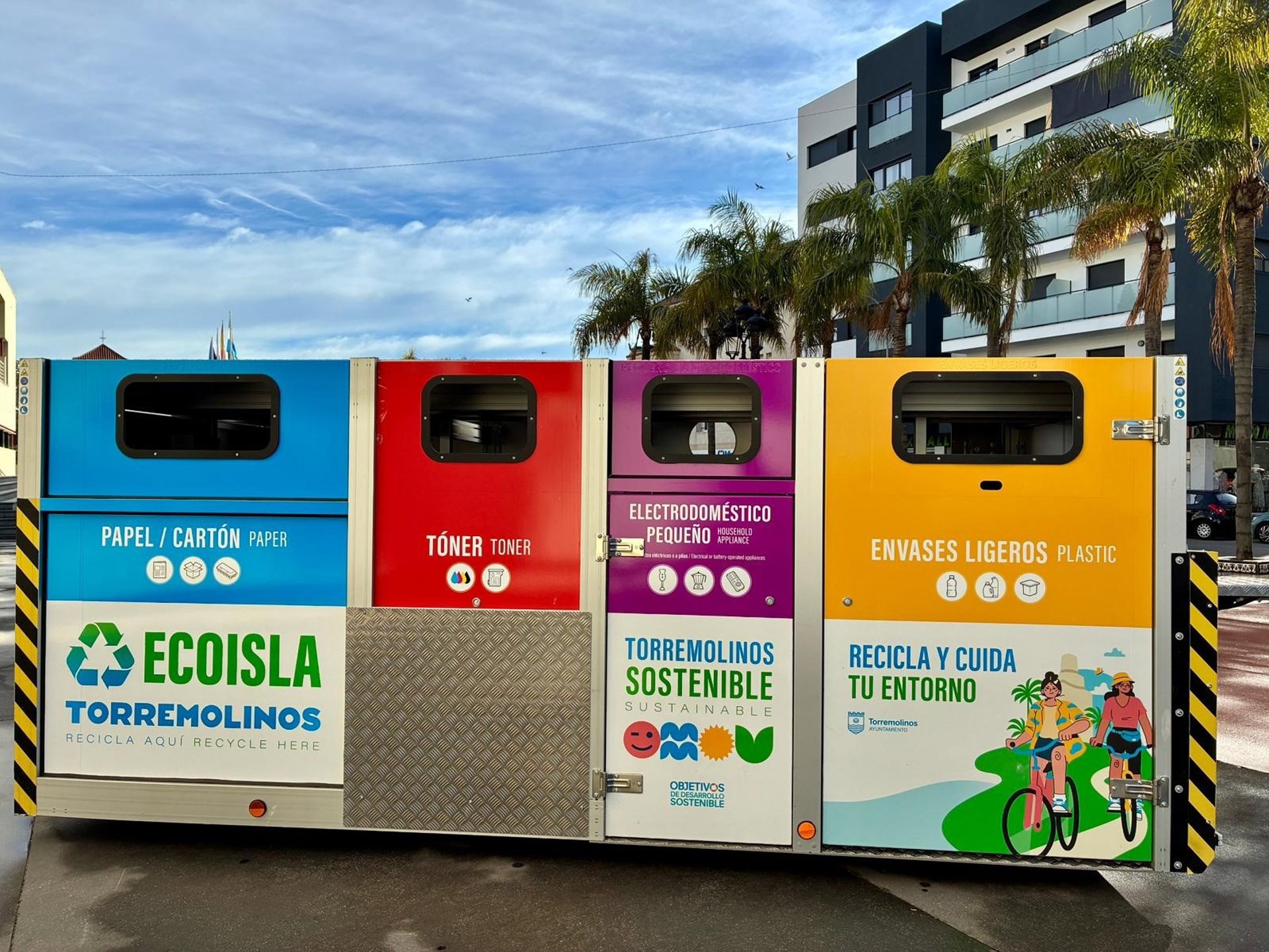 Torremolinos pone en marcha de tres ecopuntos móviles que rotarán por el municipio