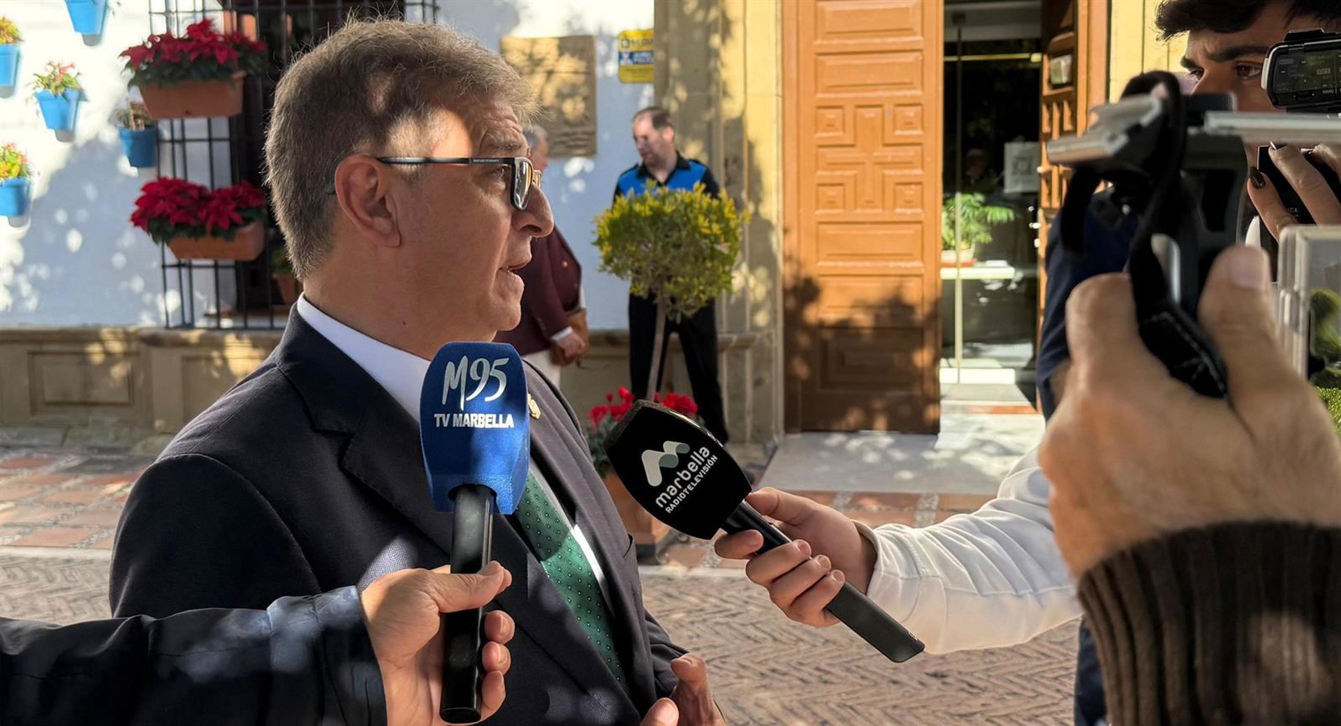 Vox critica el "abandono de la administración" a los médicos y respalda su huelga