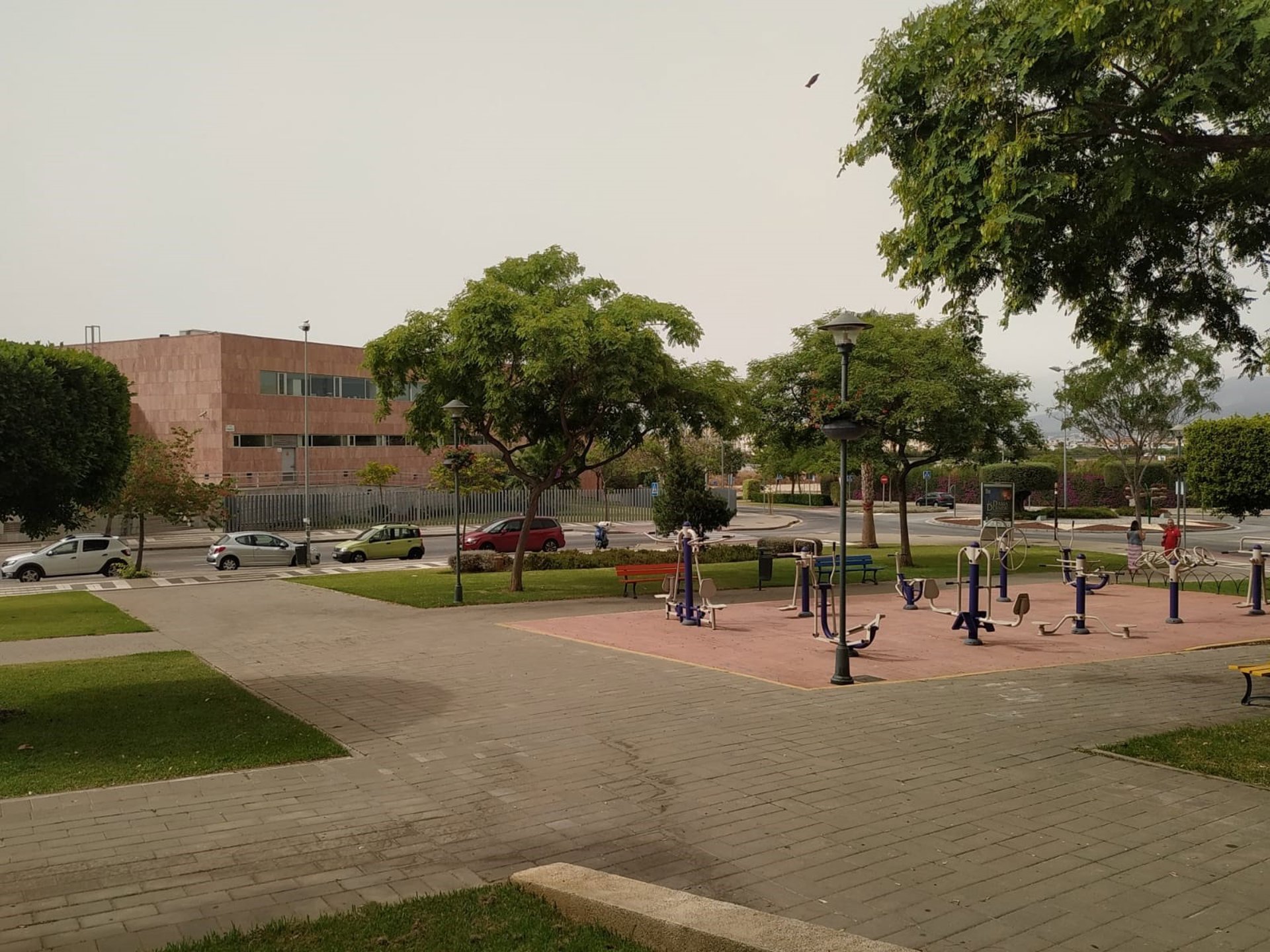 Ayuntamiento restablece configuración original del tráfico en la rotonda de la avenida Abogado de Oficio