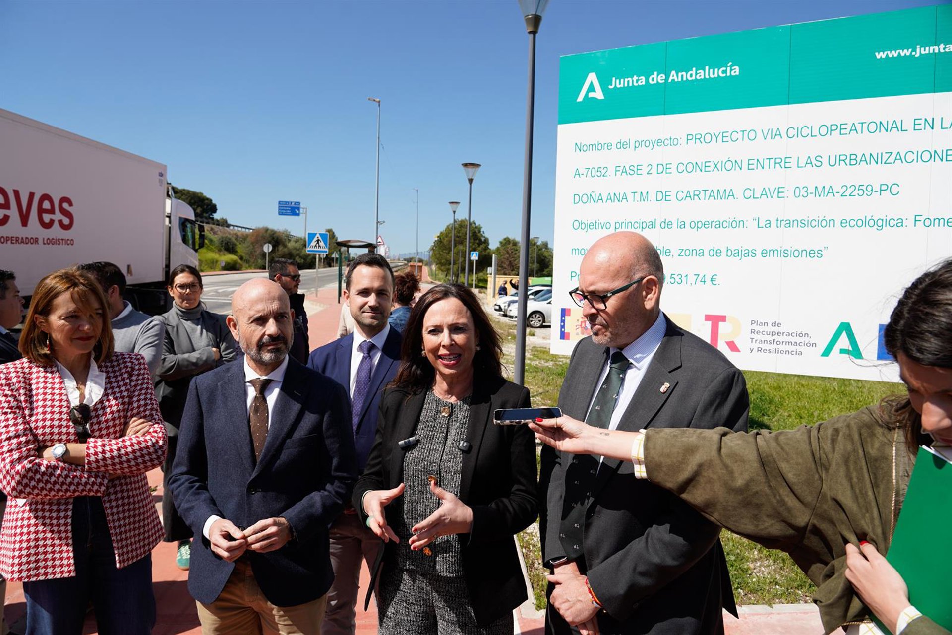Díaz ve "un golpe durísimo" el retraso en la conexión directa por AVE "sin fecha y sin garantías"
