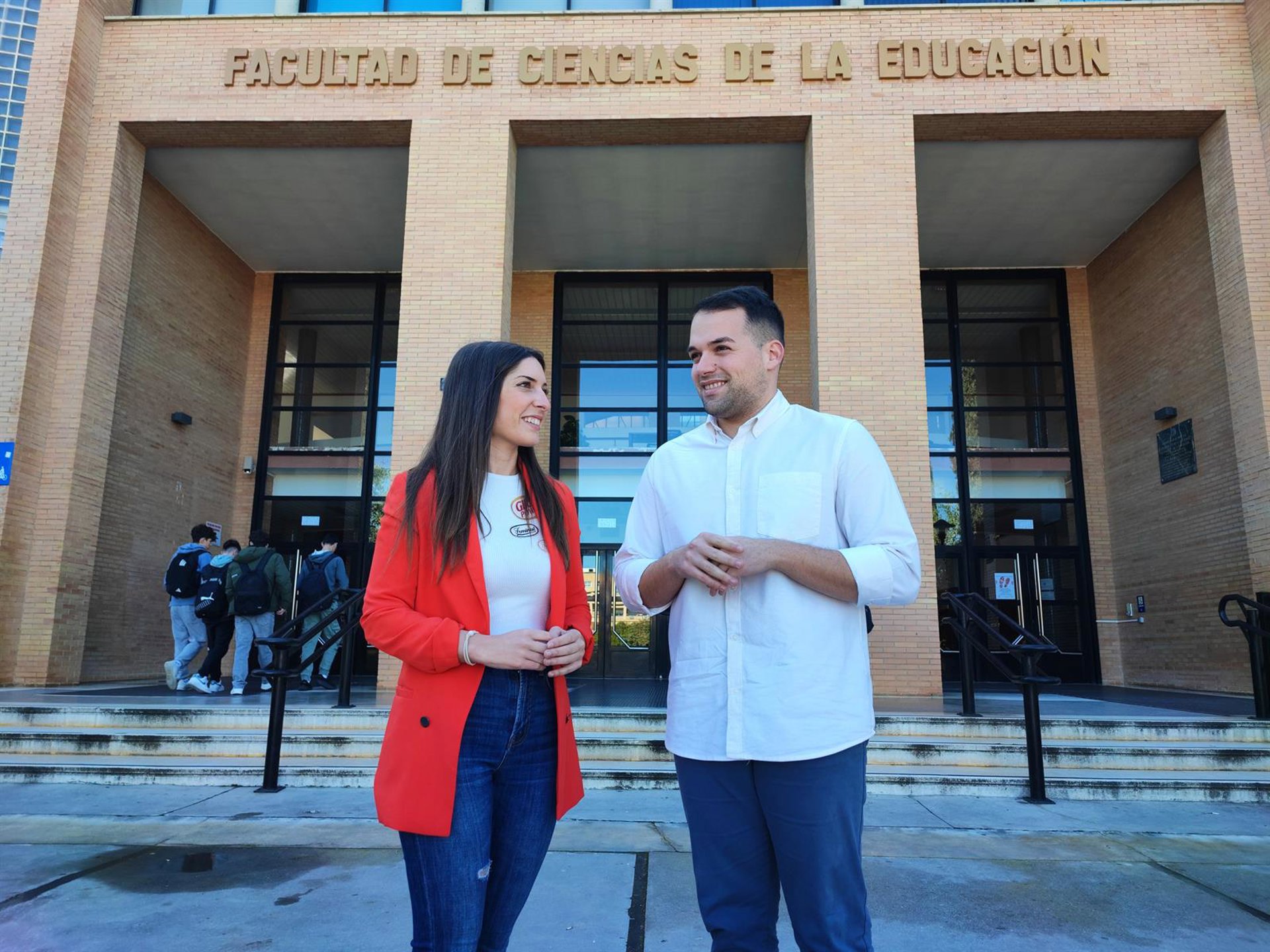 El PSOE de Málaga valora "la mayor inversión en becas de la historia del Gobierno de Pedro Sánchez"