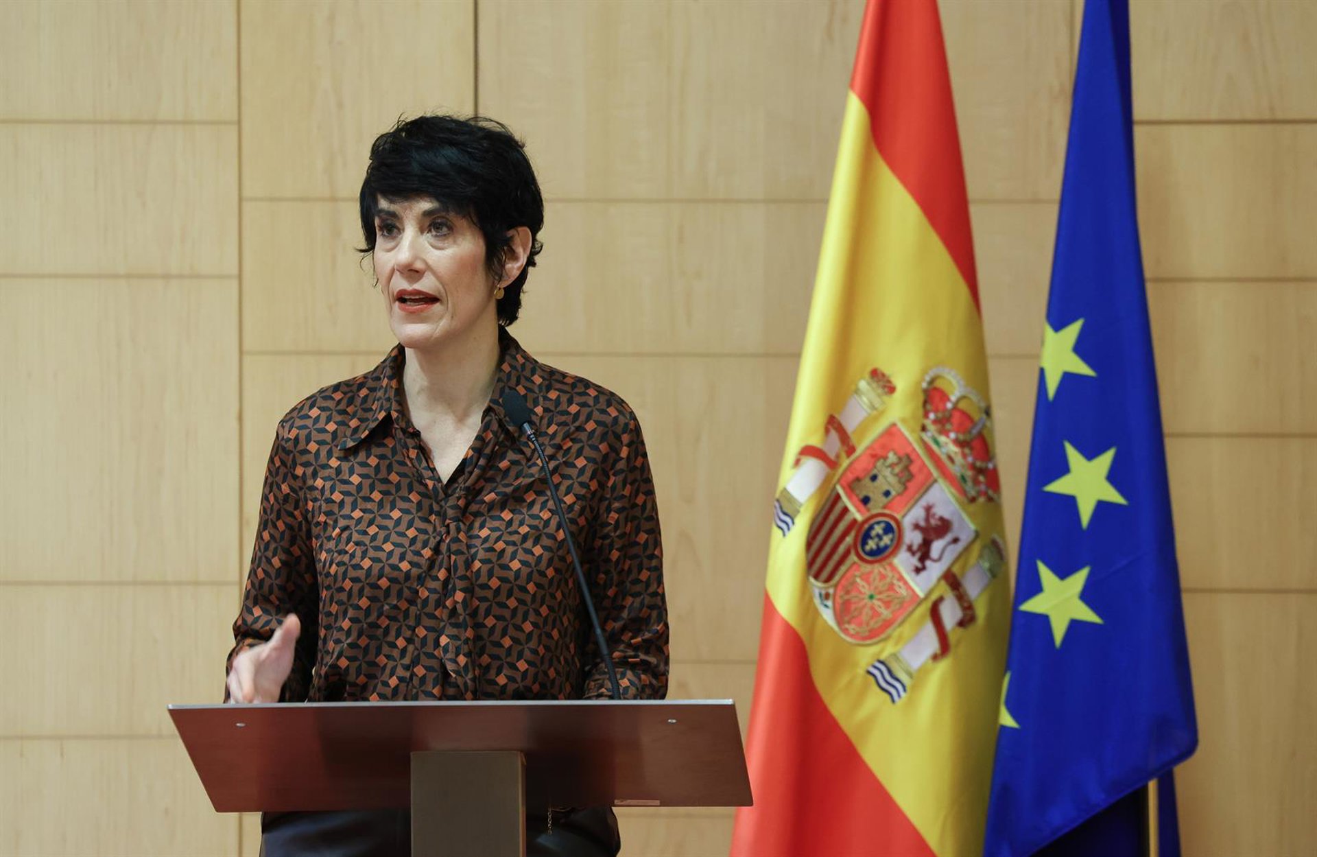 Elma Saiz destaca el papel fundamental del cine y la industria como motor de transformación social