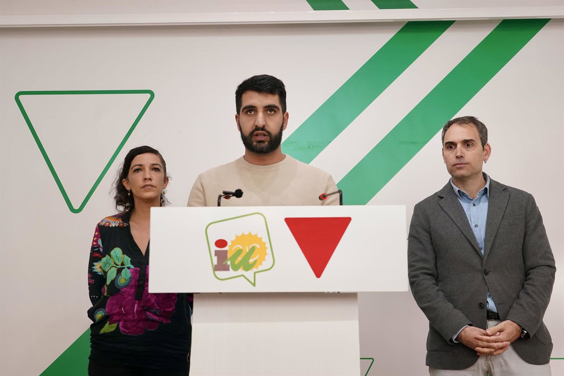 Familia del fallecido al ser reducido con una táser pide actuar contra agentes e IU ve "brutalidad y racismo"