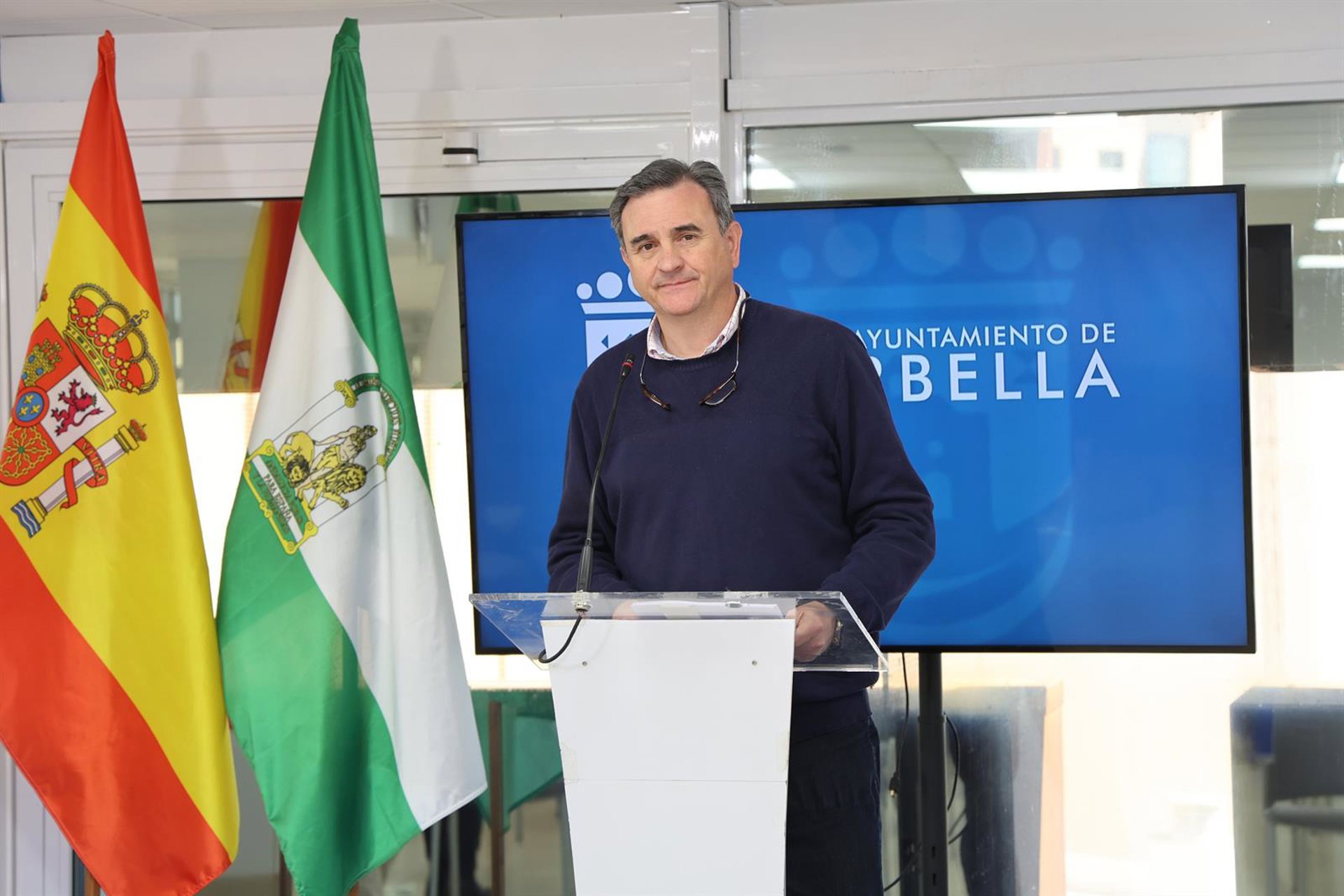 Marbella trasladará al Gobierno "el malestar" del sector turístico por el retraso del AVE directo