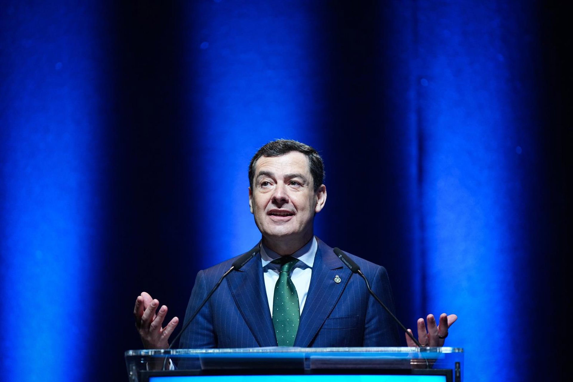 Moreno urge a Gobierno a recuperar la conexión Málaga-Madrid de Alta Velocidad: "No aceptamos fallos constantes"