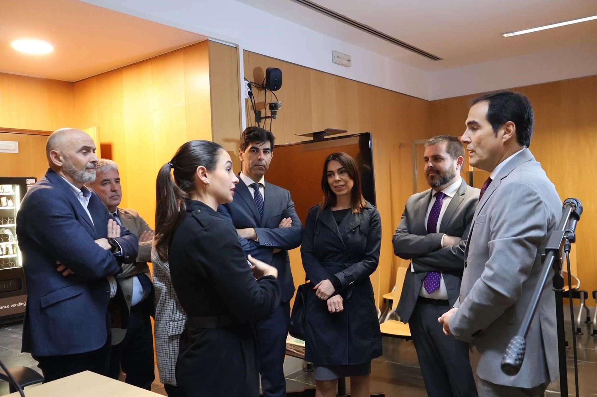 Nieto destaca la necesidad de que el Ministerio cree una nueva plaza judicial en Coín