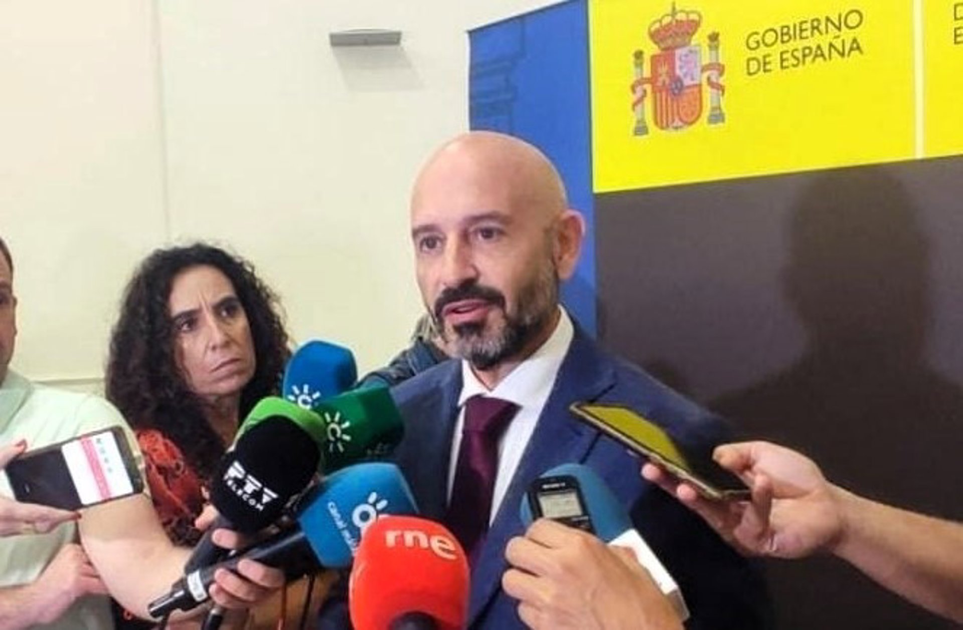 Subdelegación, en contra de la exposición temporal de estatuas gigantes en el Puerto, ha pedido más informes