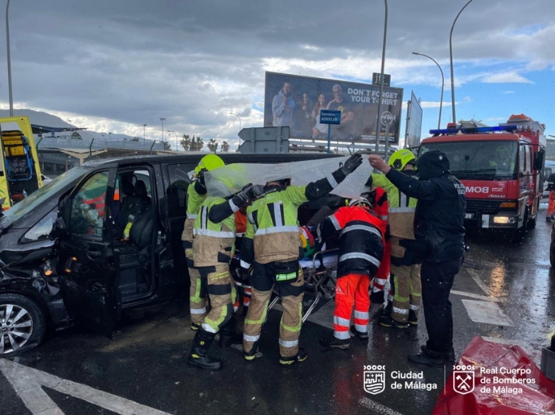 Tres heridos tras un accidente con cuatro vehículos implicados en Málaga capital