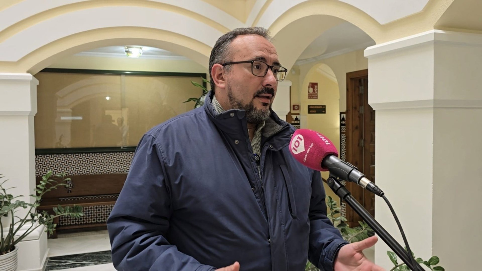 Vox dice que "la pérdida de numerosos efectivos" de la Policía Local "favorece la ola de robos" en Benalmádena