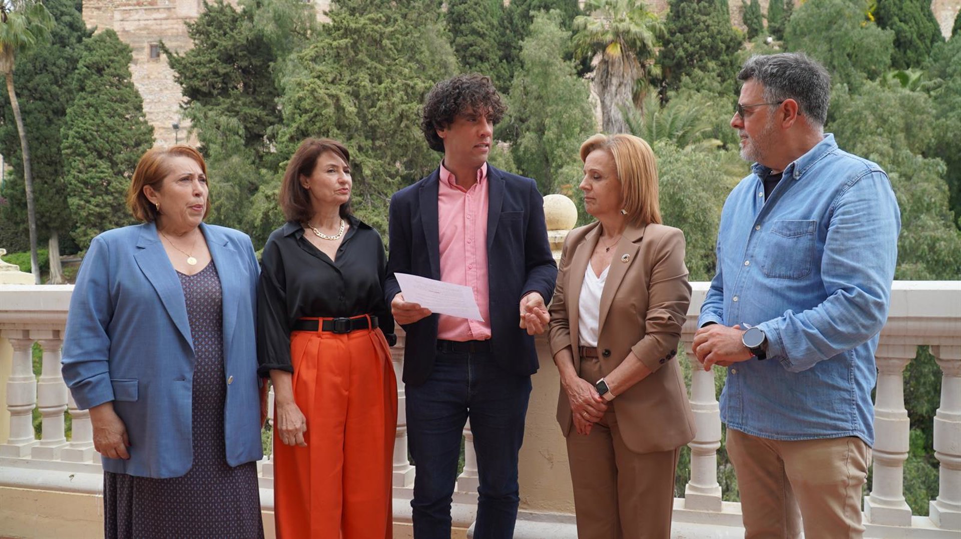 El PSOE pide al Ayuntamiento garantizar la visibilidad lésbica en edificios y actos públicos