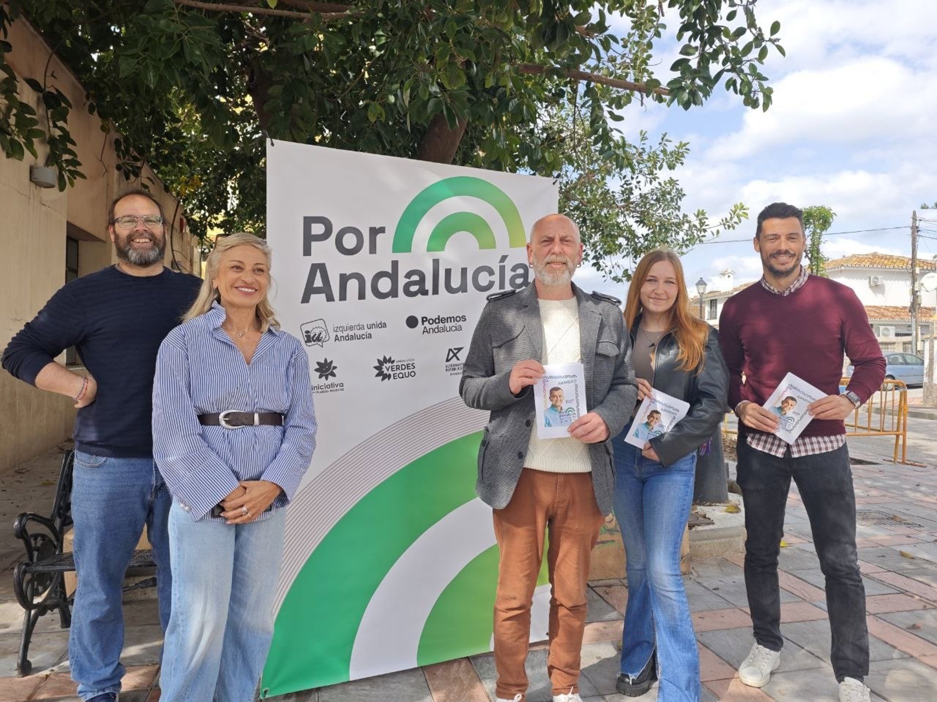 Por Andalucía dice que Moreno "pagará la factura por destrozar" la sanidad pública el próximo 17M