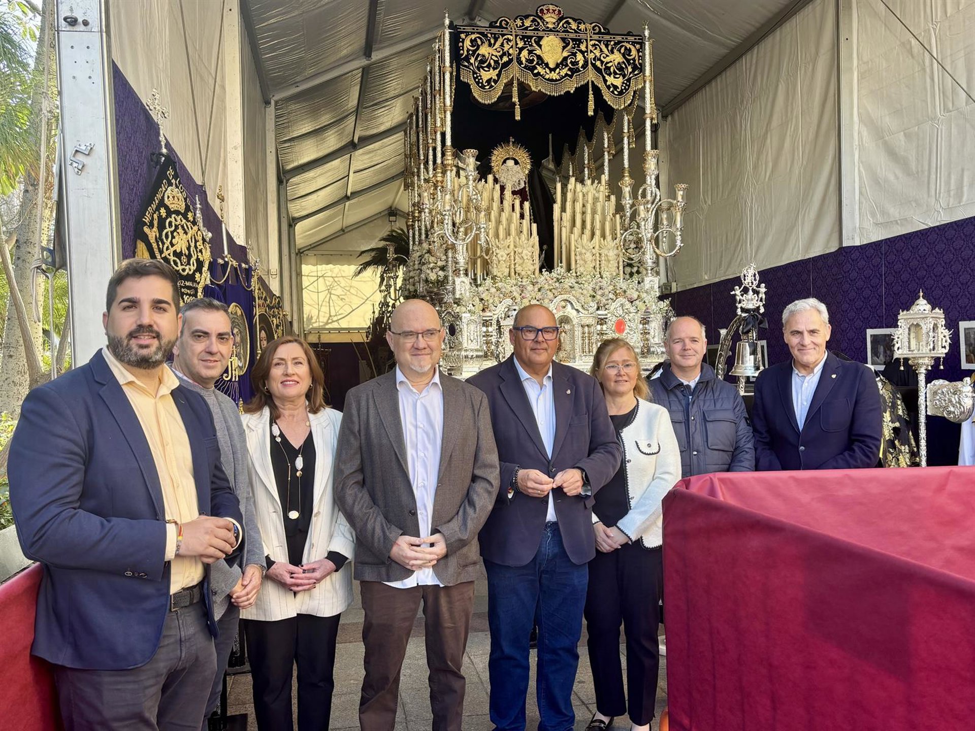 Vélez refuerza promoción de Semana Santa con la tradicional exposición de tronos en el Paseo de Larios