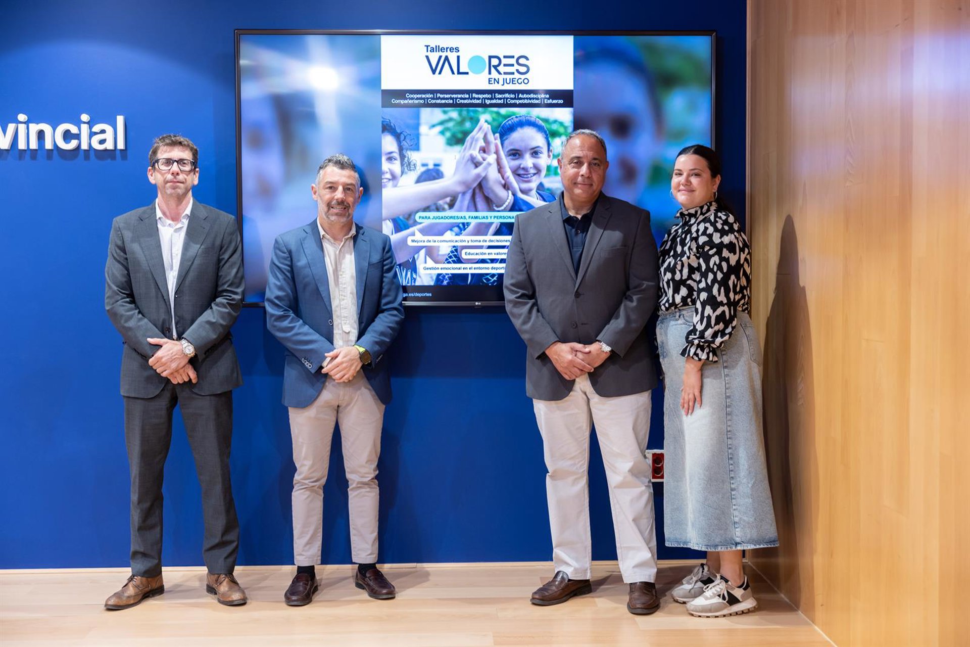 Alumnos, padres y técnicos de las Escuelas Deportivas de fútbol participarán en talleres de valores en juego