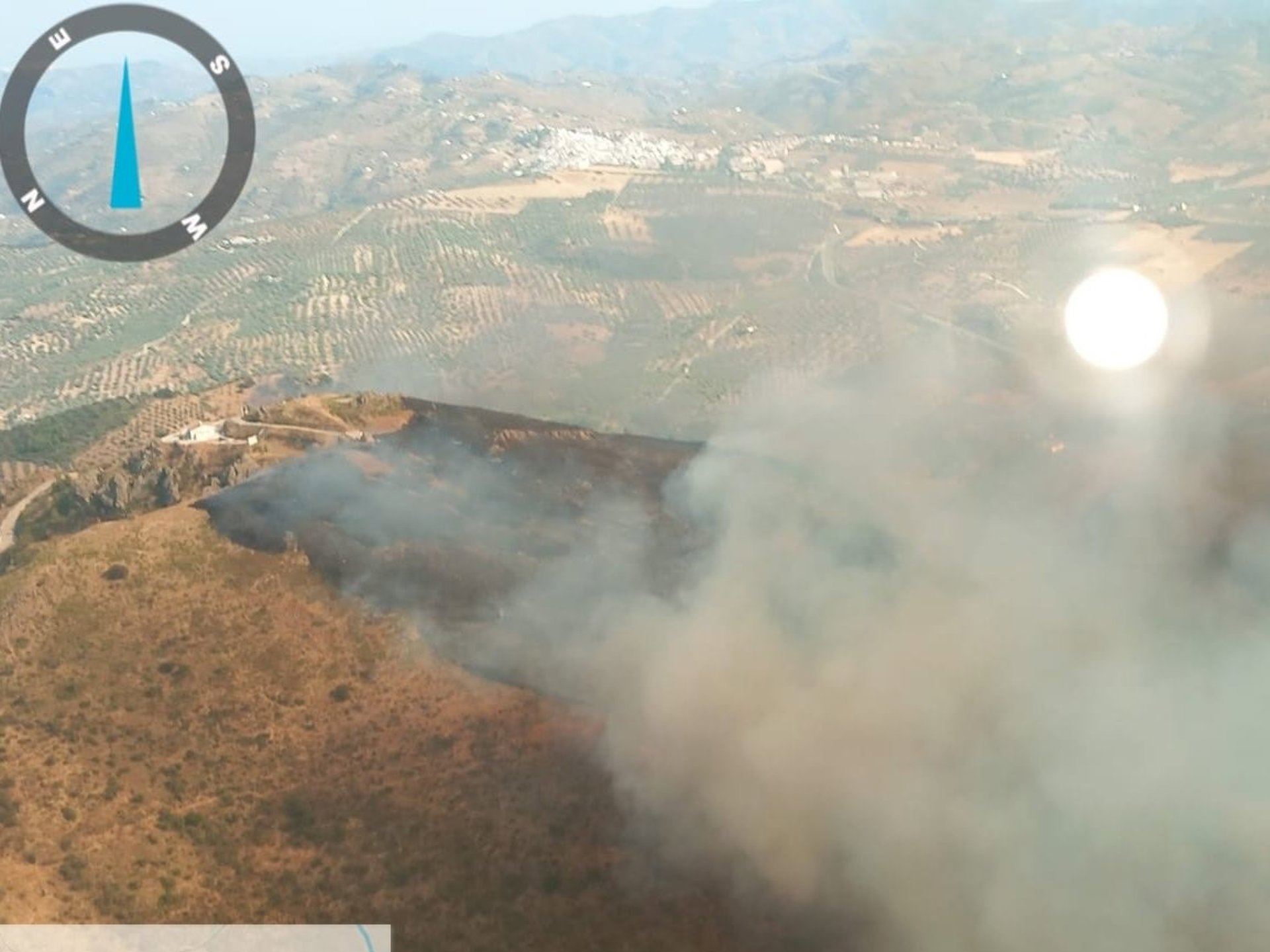 Declarado un incendio en el paraje Cerro del Águila de Colmenar que moviliza a siete medios aéreos