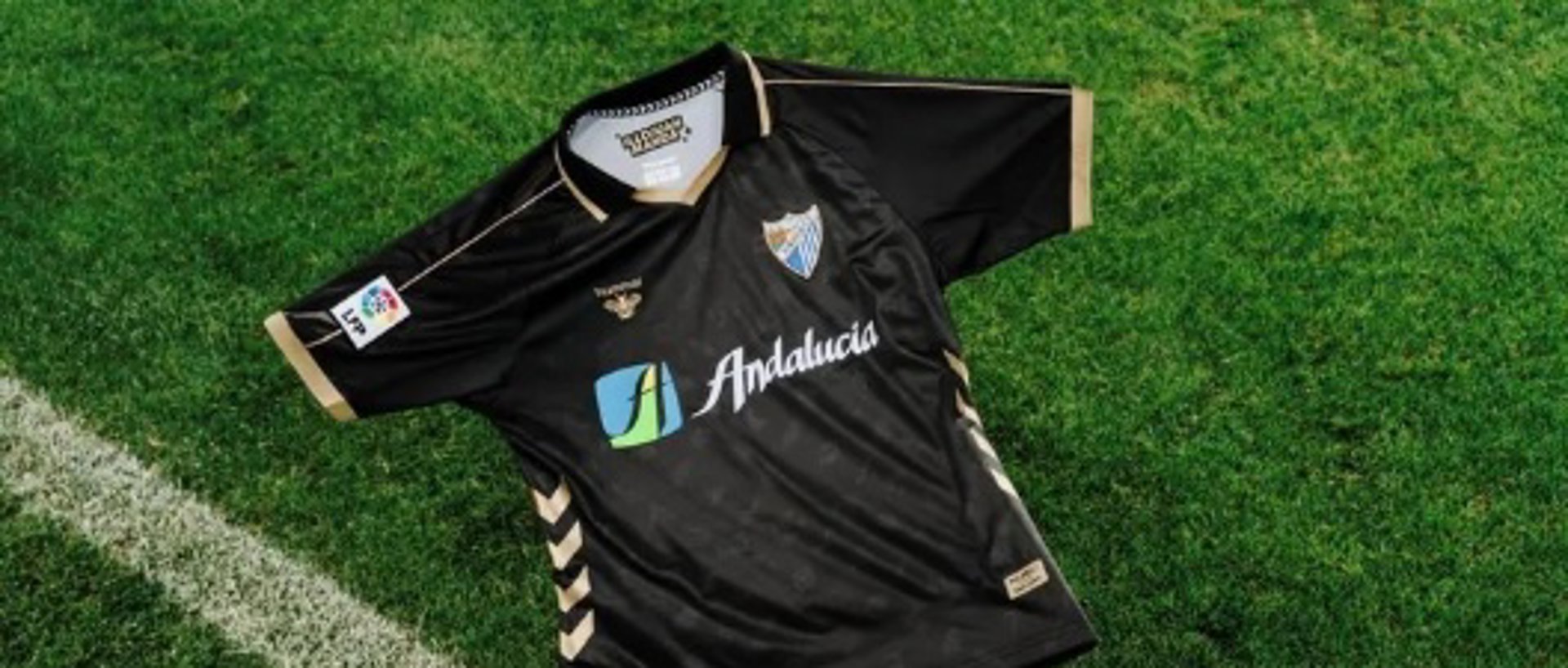 Detenida por robar media docena de camisetas vintage del Málaga CF