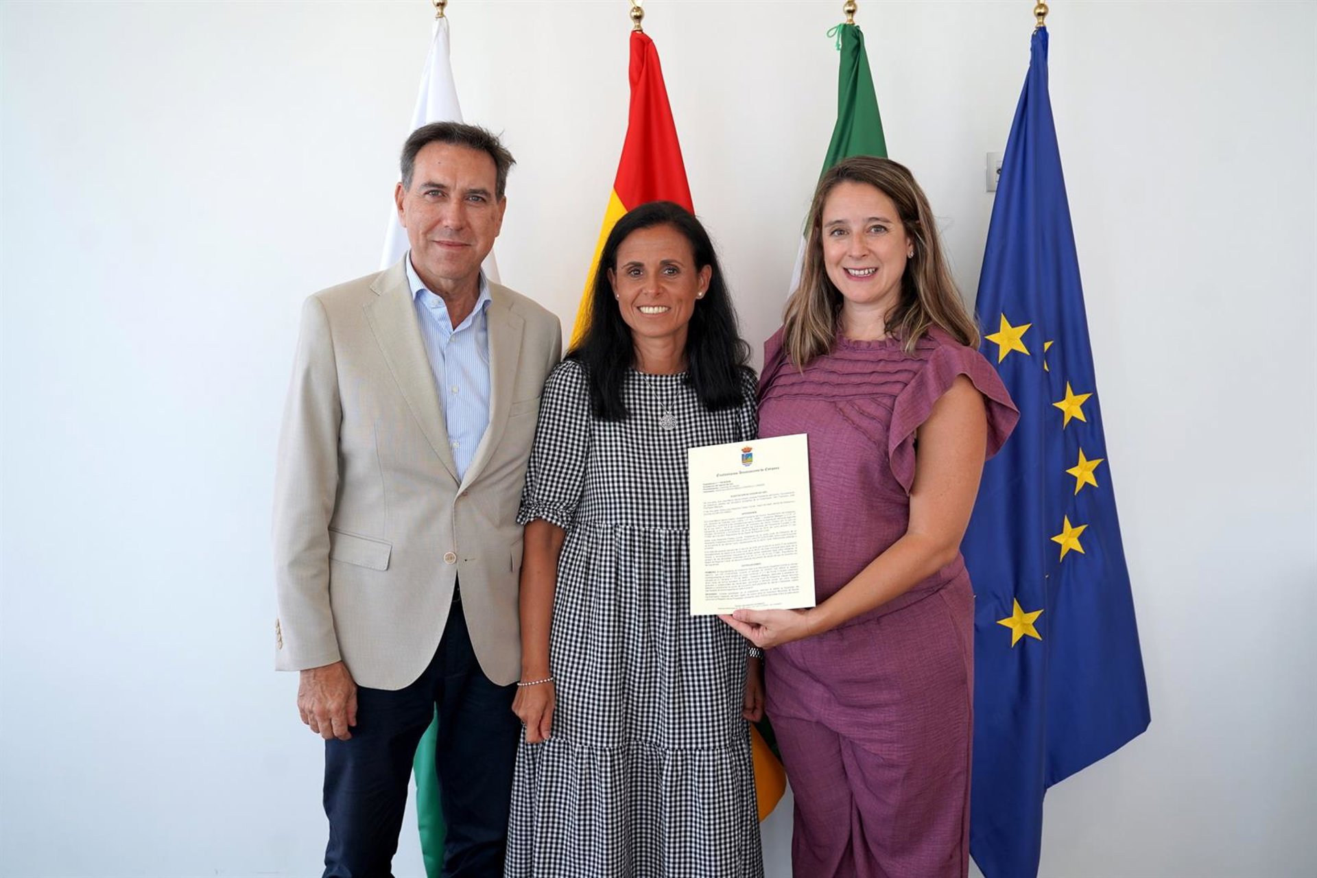 El Ayuntamiento de Estepona cede un local a la AECC para garantizar la continuidad de su labor asistencial