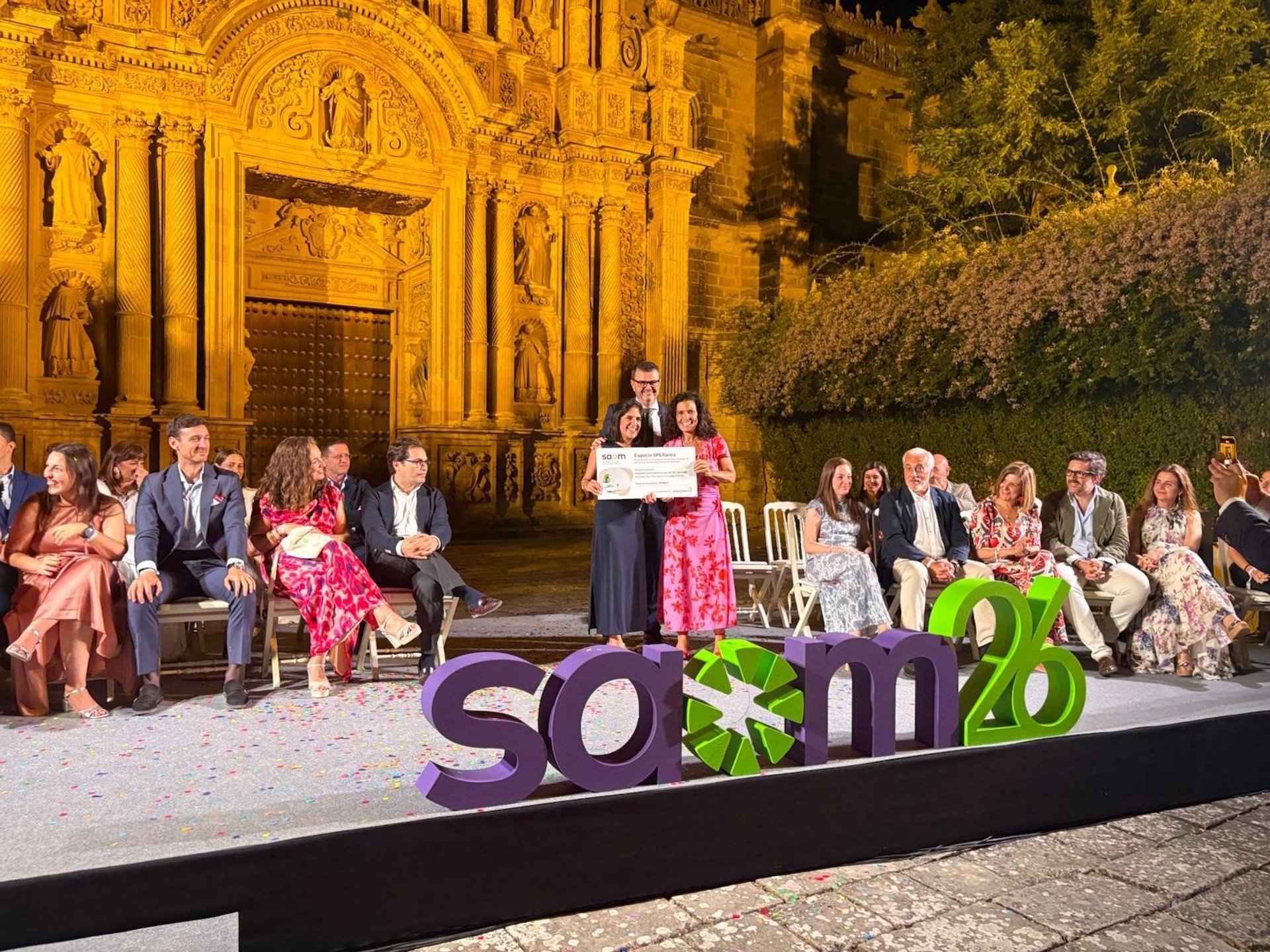 El Hospital Costa del Sol gana una beca SAOM con el objetivo de humanizar la sala de espera de Oncológia