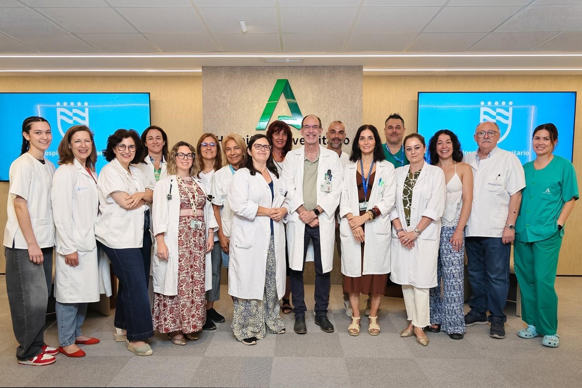 El Hospital Regional de Málaga renueva su acreditación como centro CSUR en esclerosis múltiple