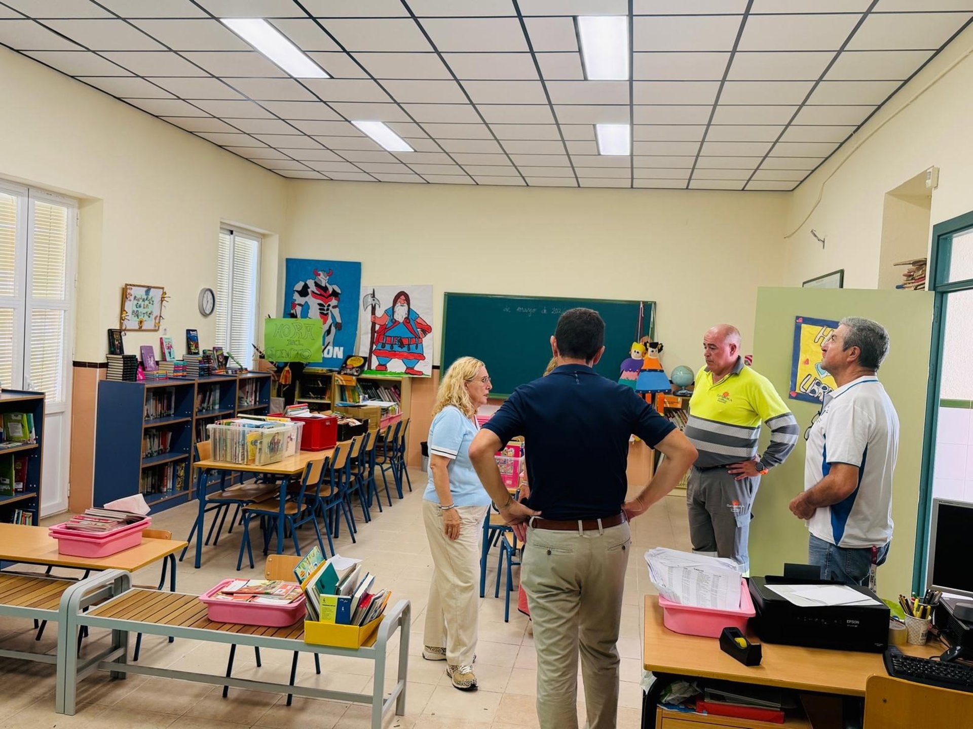 Fuengirola realiza labores de mantenimiento y mejora en sus centros educativos de cara al próximo curso