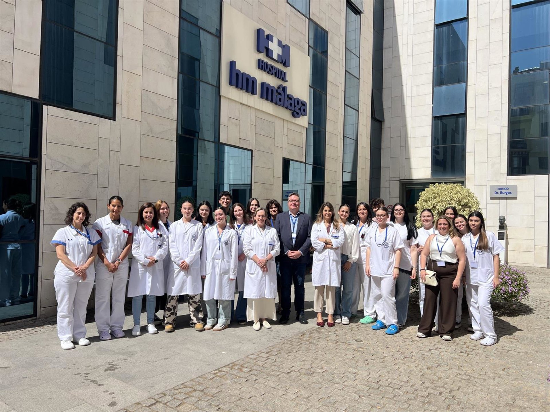 HM Hospitales recibe a 90 alumnos en prácticas y refuerza su compromiso con la formación sanitaria en Málaga