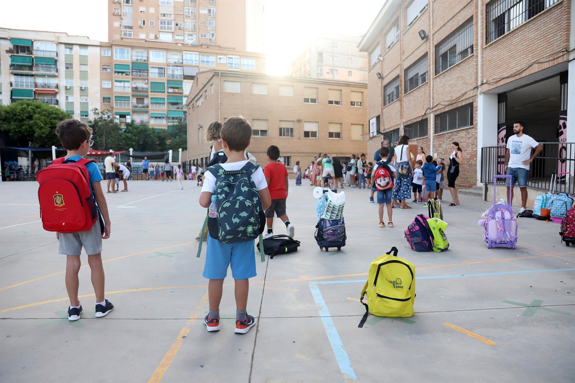 La Junta refuerza la competencia lingüística en 136 centros docentes de Málaga con el programa 'ComunicA'