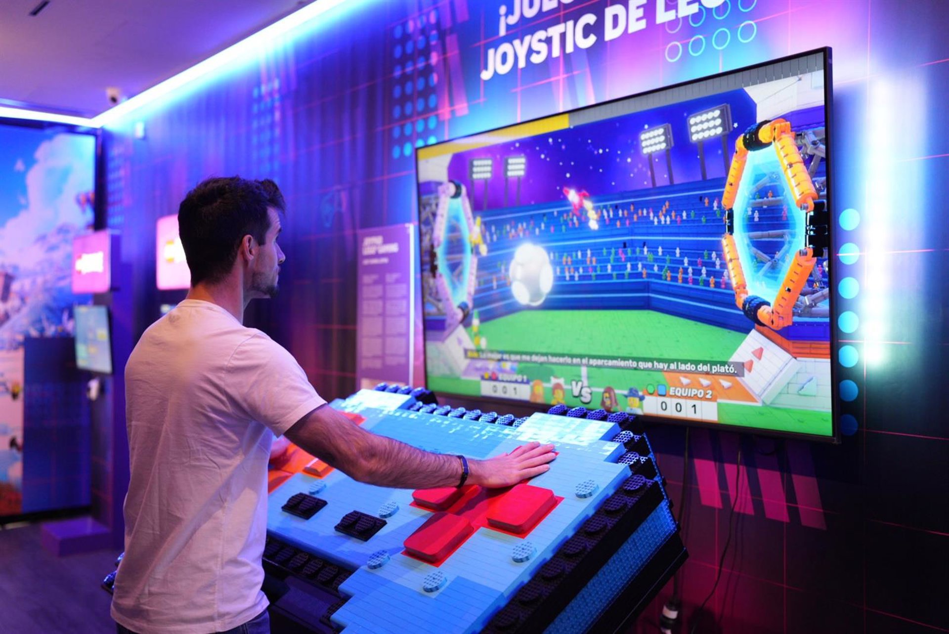'Lego Gaming: The Exhibition' aterriza en OXO Museo del Videojuego de Málaga tras su paso por Madrid