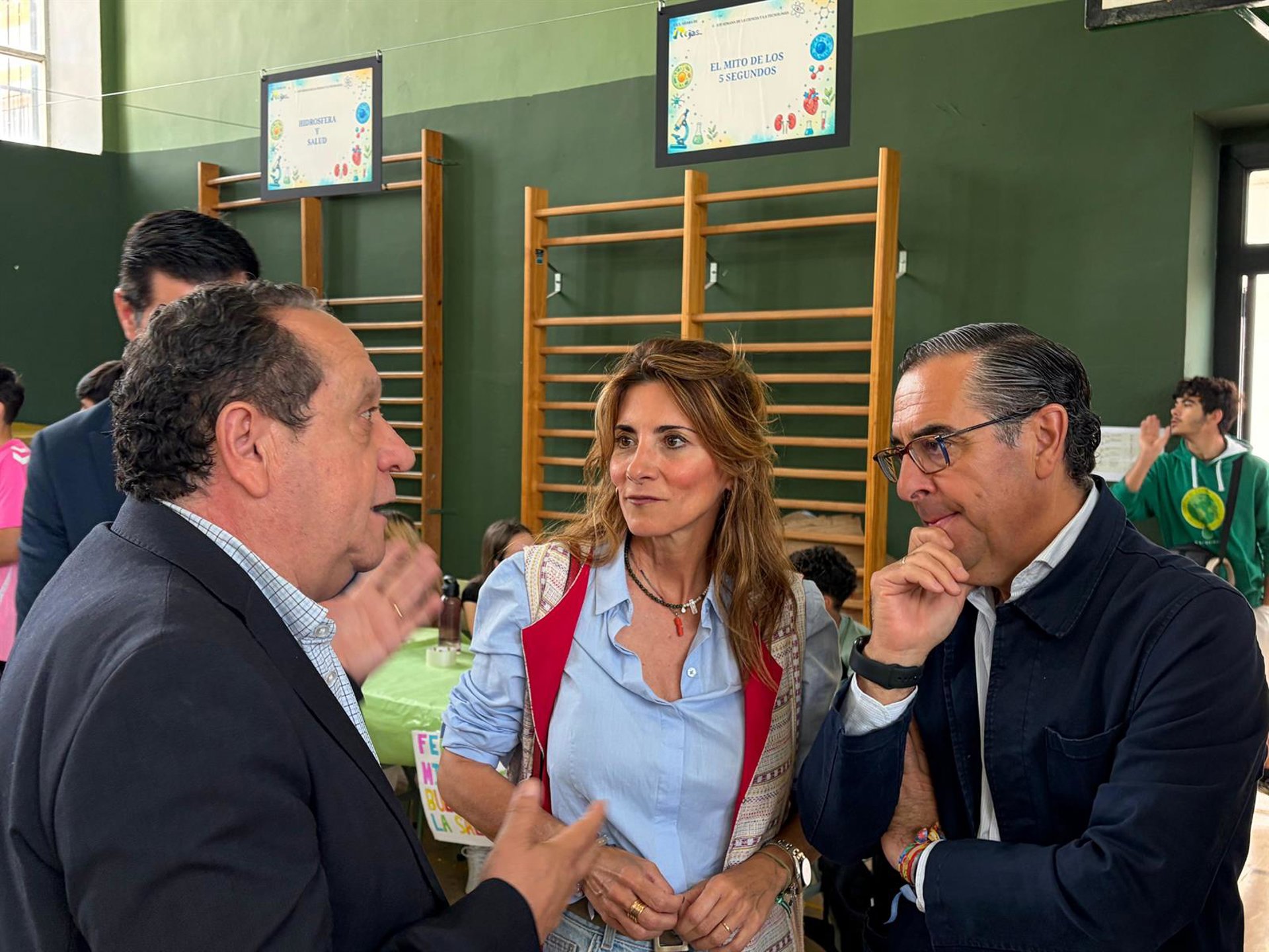 Mijas cubrirá las pistas exteriores de los colegios de Primaria para optimizar su uso fuera del horario escolar