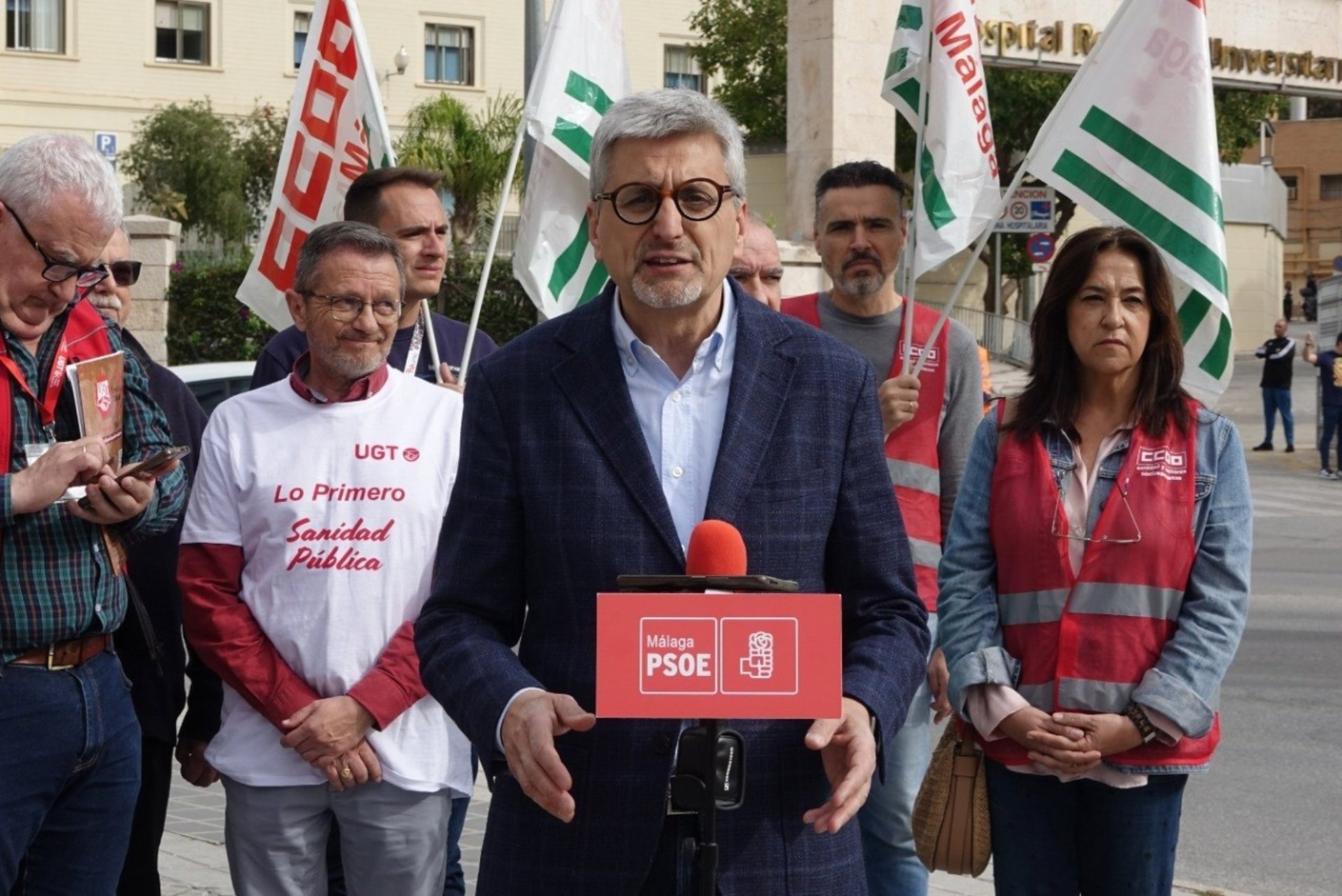 PSOE exige a Moreno que publique las listas de espera de pruebas diagnósticas y active un plan de choque