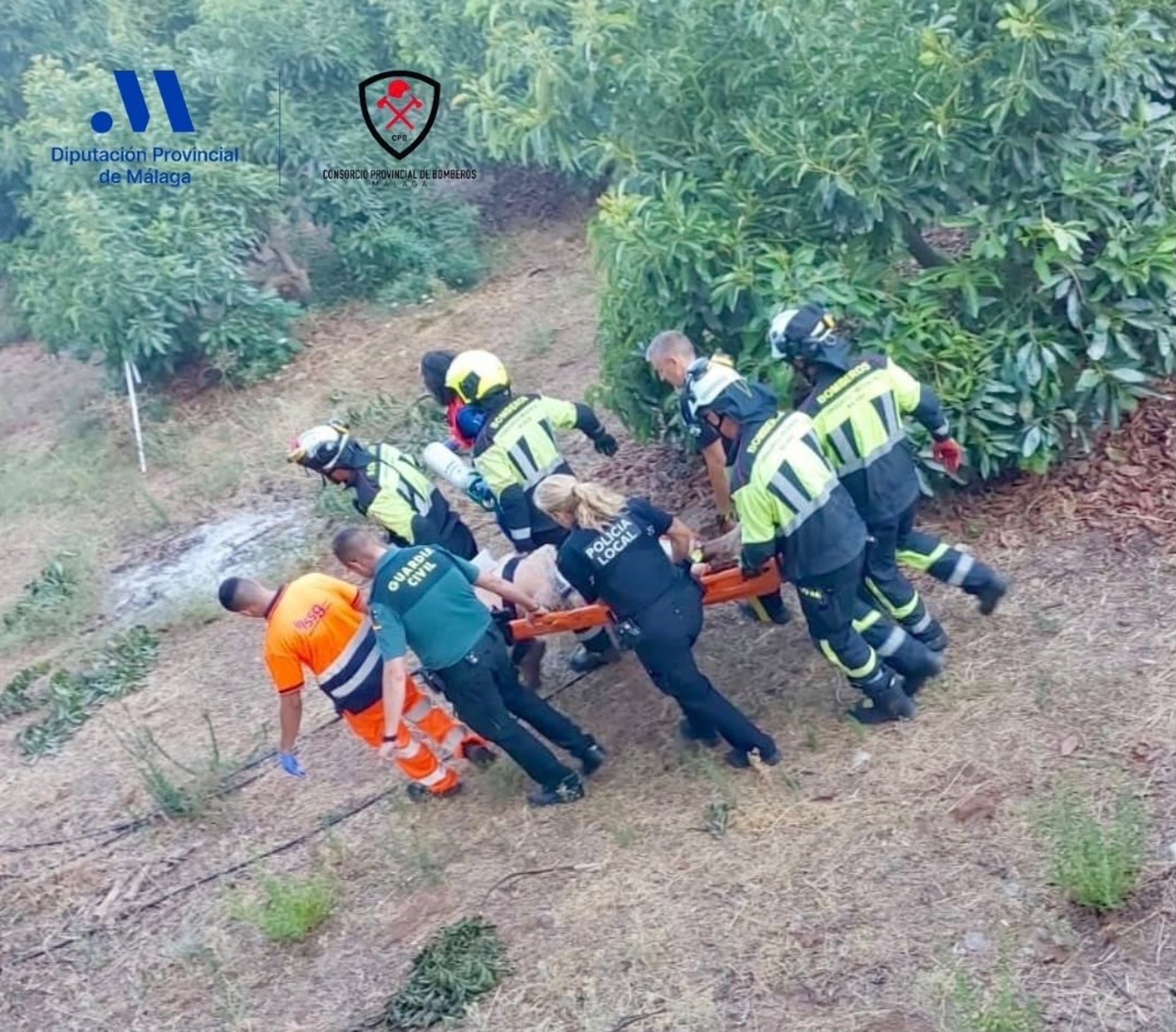 Rescatado un hombre herido tras caer en el interior de un bidón de agua en Alhaurín el Grande