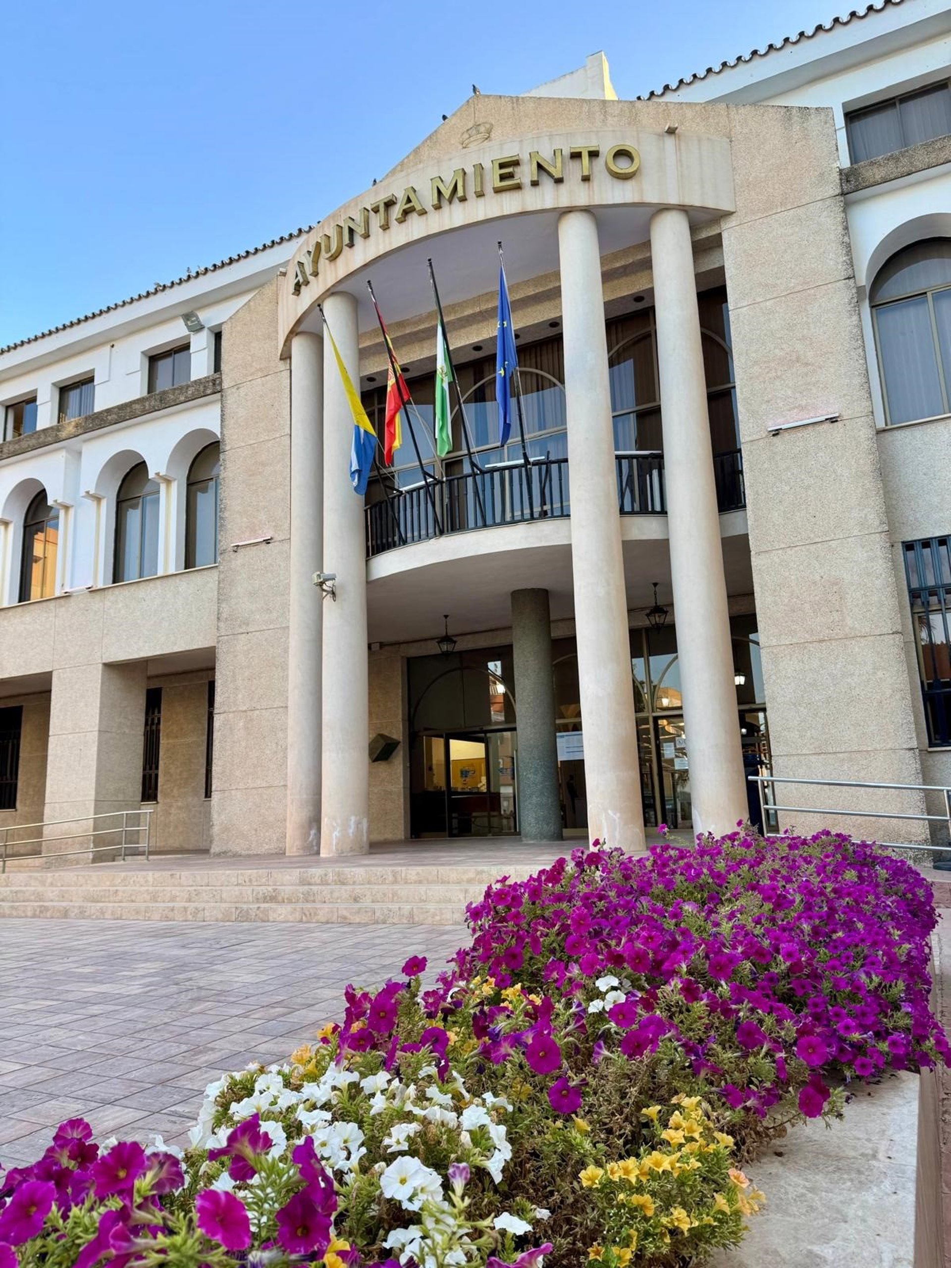 Rincón de la Victoria publica un nuevo bando que incide en la limpieza de parcelas