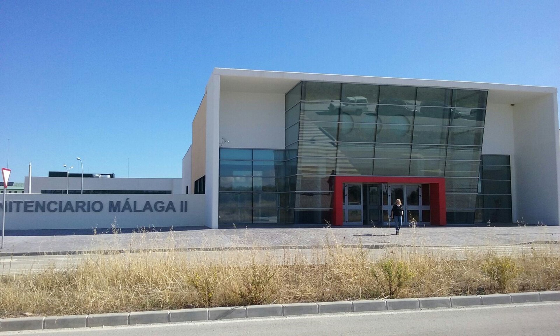 Un interno de la cárcel de Archidona se atrinchera al negarse a ser trasladado de módulo