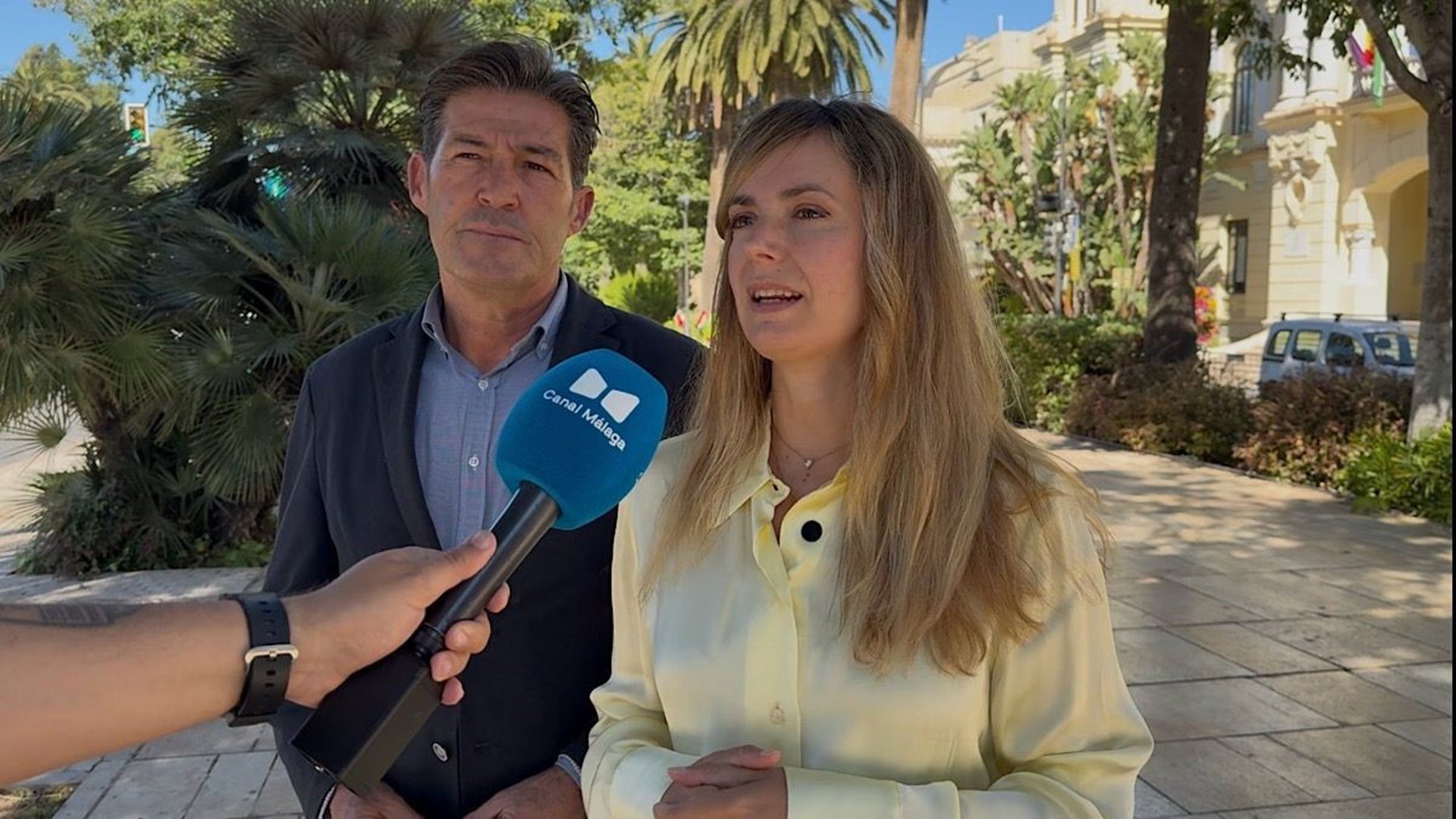 Vox advierte de "colapso" de servicios municipales "por las regularizaciones masivas" de migrantes