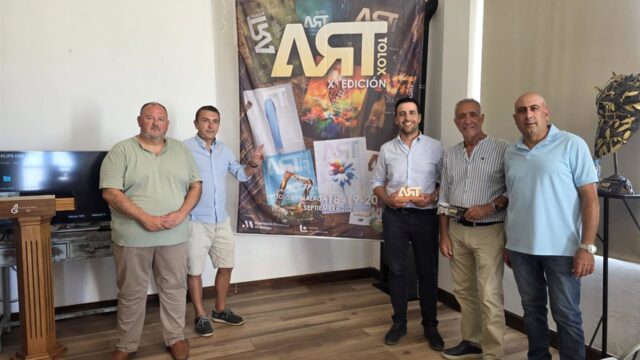 Art Tolox convierte desde este viernes las calles y plazas del municipio en un museo al aire libre