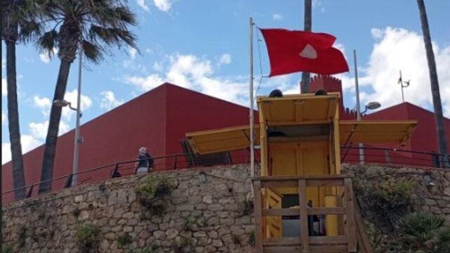 Benalmádena cierra al baño la playa de Bil Bil por E. coli y Vox pide la dimisión del presidente de Acosol