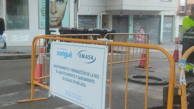 El Ayuntamiento adopta medidas para reducir molestias a los afectados por obras de Emasa en Churriana
