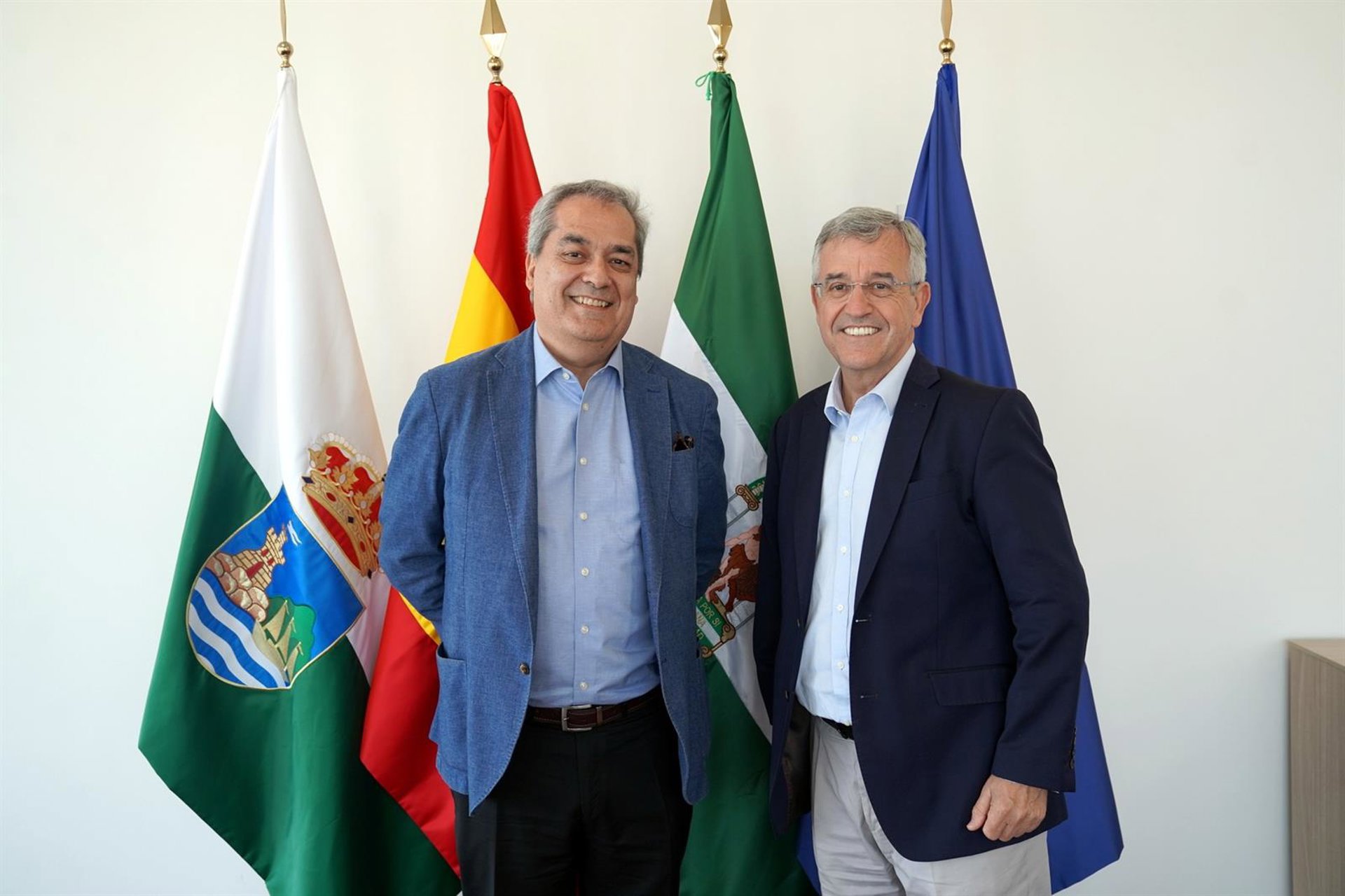 El Ayuntamiento de Estepona impulsa nuevas vías de colaboración con el Consulado General de Colombia