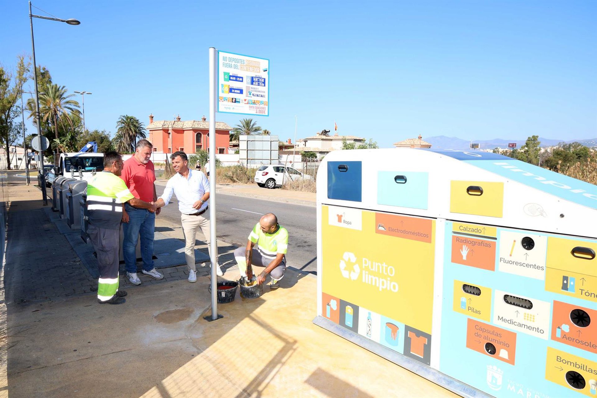 El Ayuntamiento de Marbella refuerza la cartelería vinculada a la delegación de Limpieza en todo el municipio