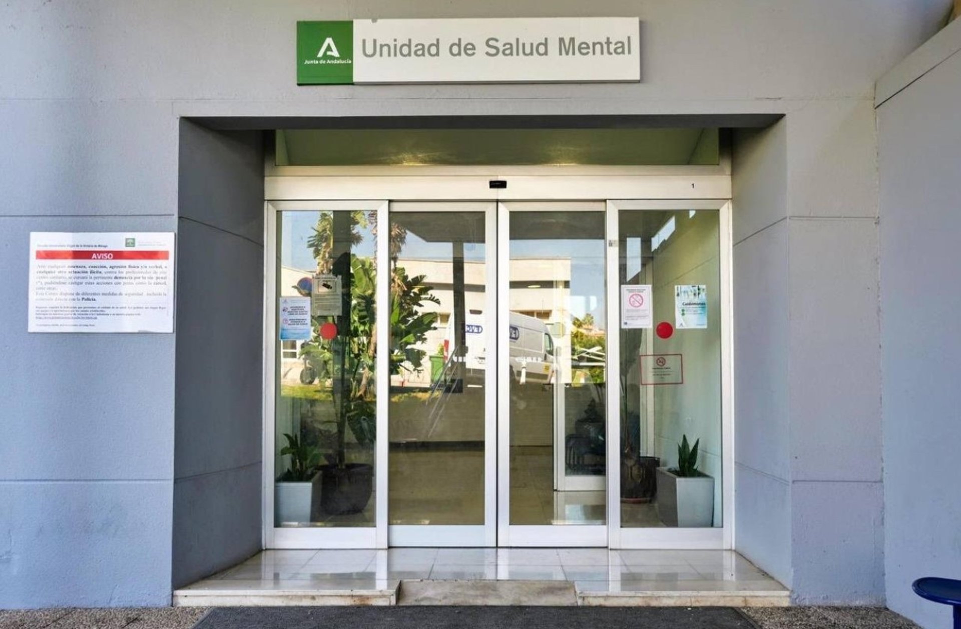 El Hospital Clínico implanta un programa novedoso para la prevención del suicidio a la población en riego