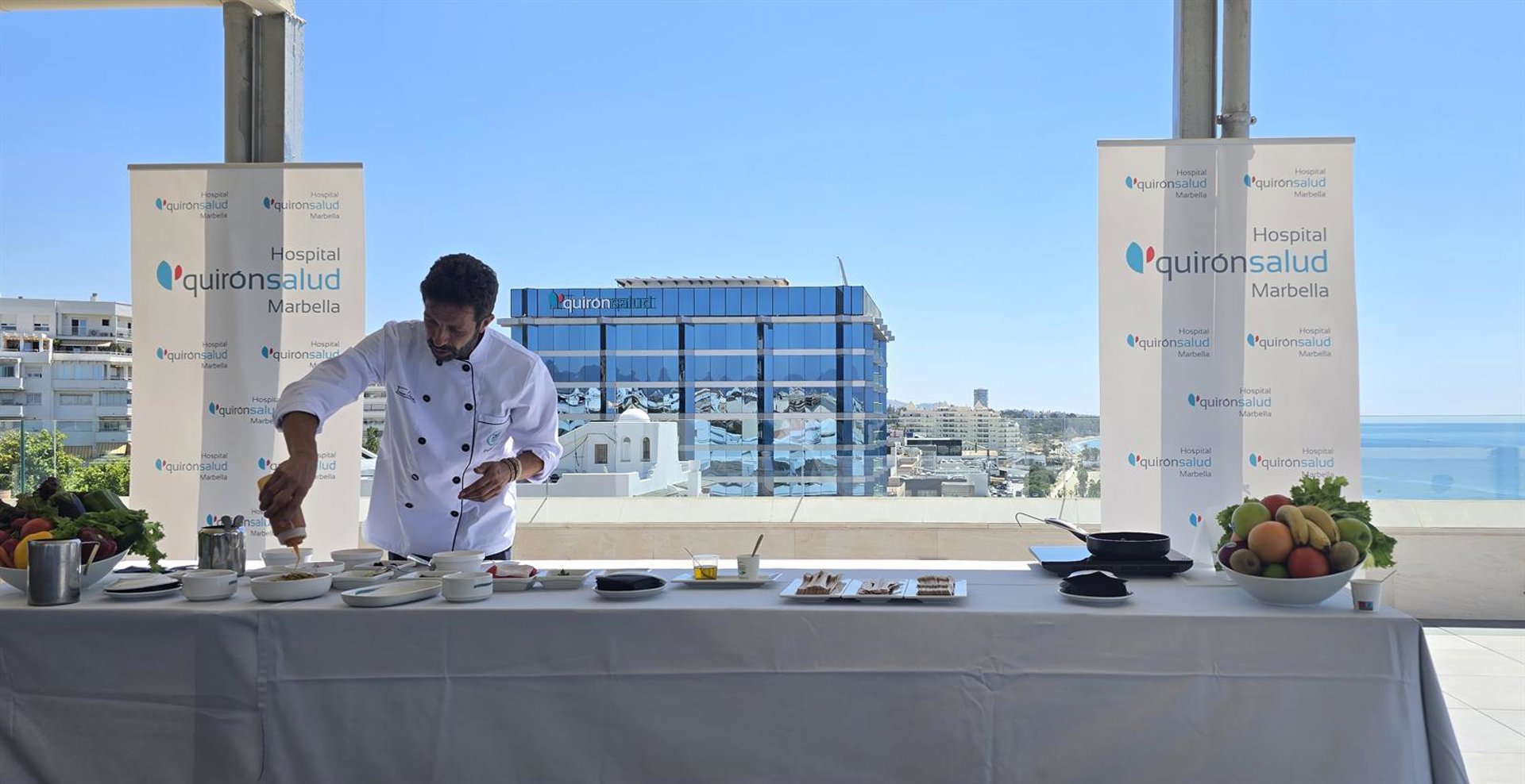 El Hospital Quirónsalud de Marbella acoge una jornada gastronómica de la mano del chef Iván Cerdeño