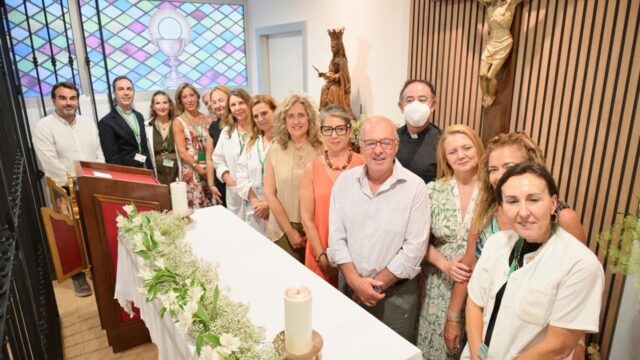 El Hospital Virgen de la Victoria celebra el día de su patrona con profesionales y pacientes