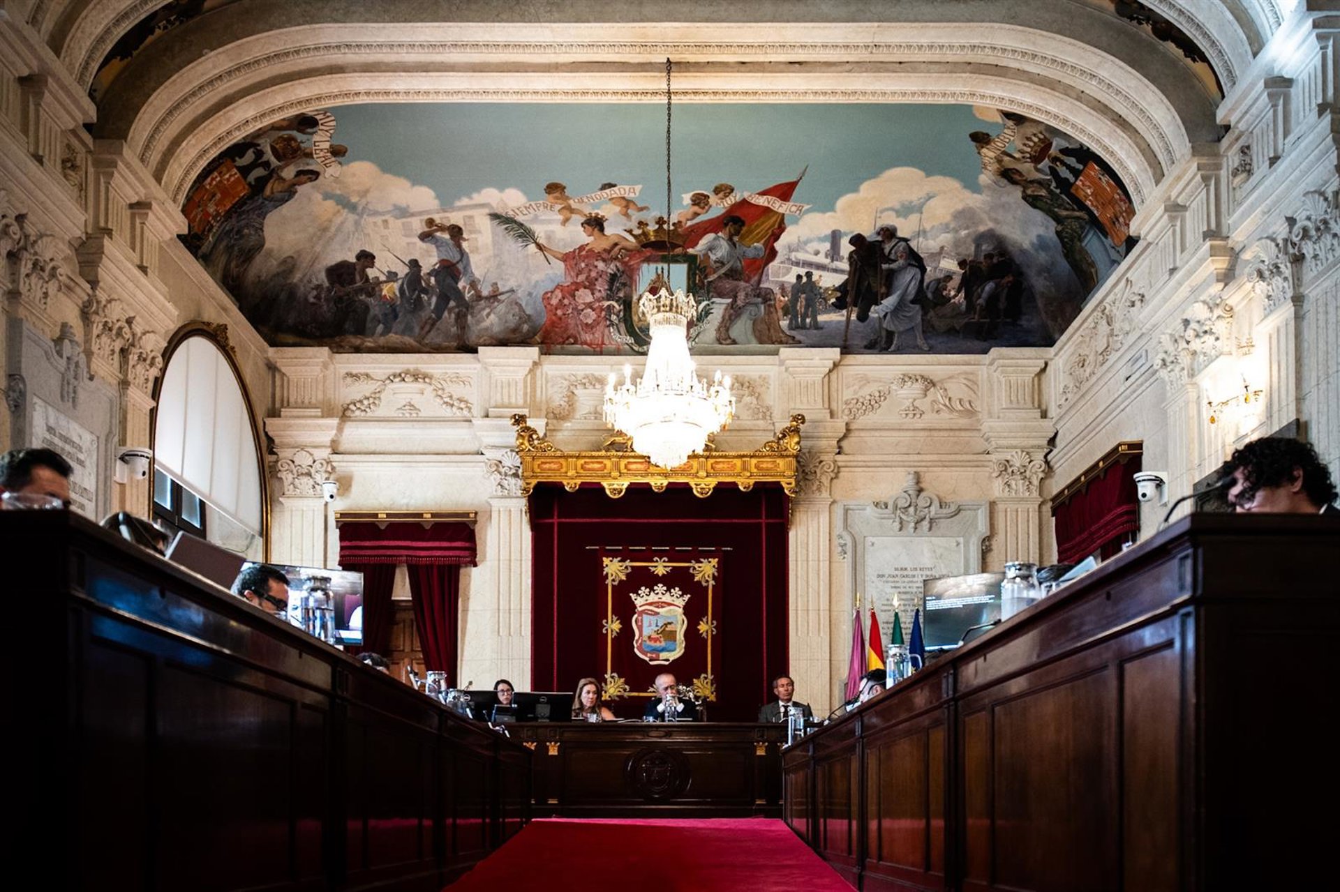 El pleno extraordinario, "un intento de mini Debate" de Estado de la Ciudad con reproches sobre la gestión