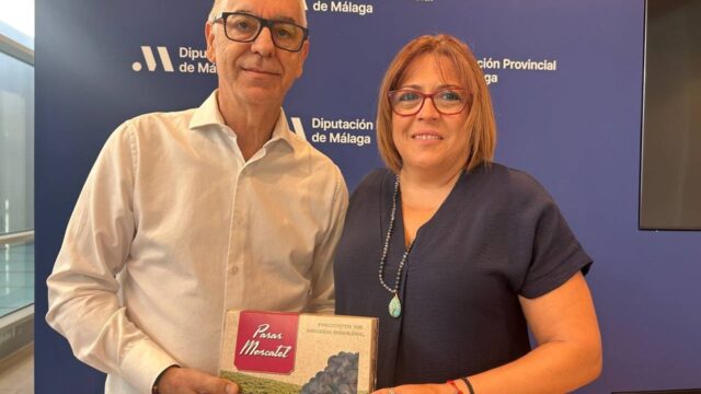 IU reclama ayudas directas a agricultores para salvar la uva pasa: "Quienes la cultivan no pueden esperar"