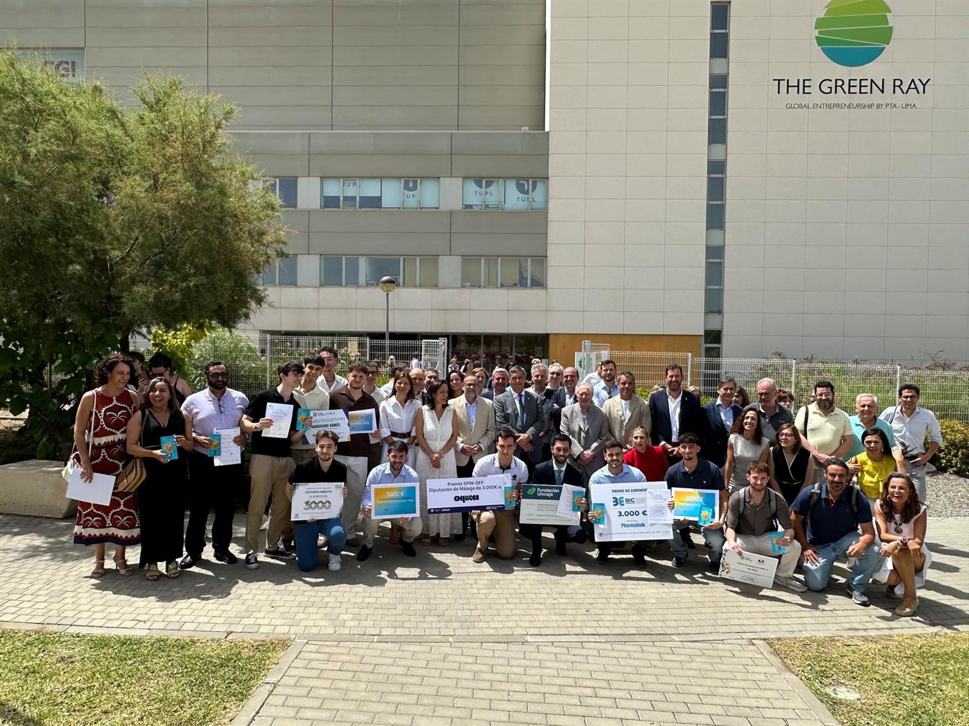 La Diputación de Málaga otorga a la plataforma digital de buceo Oquea su premio Spin-off, dotado con 3.000 euros