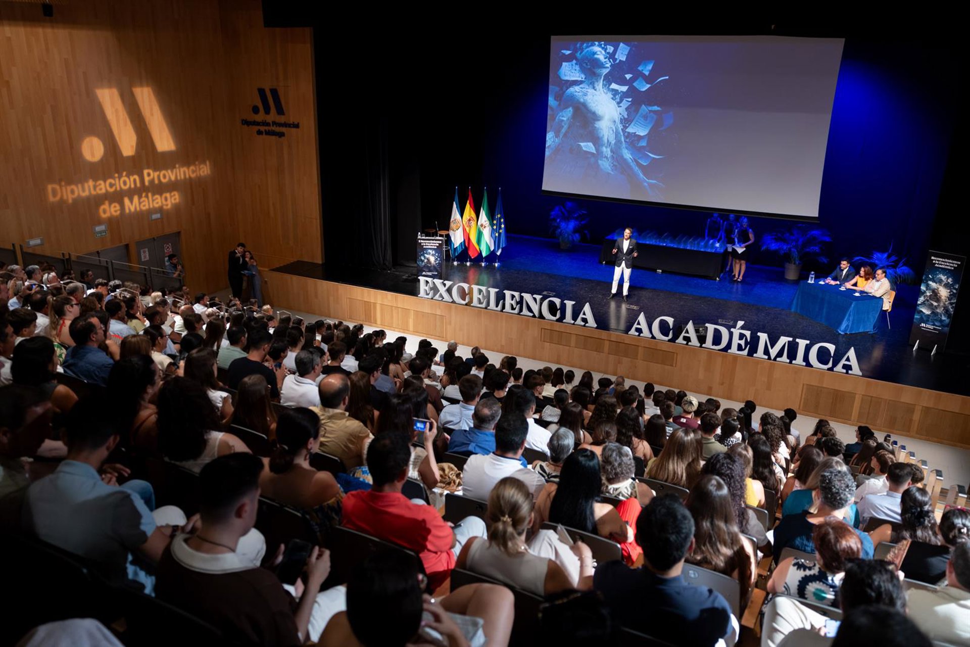 La Diputación premia el talento de 148 estudiantes en la Gala de Reconocimientos a la Excelencia Académica