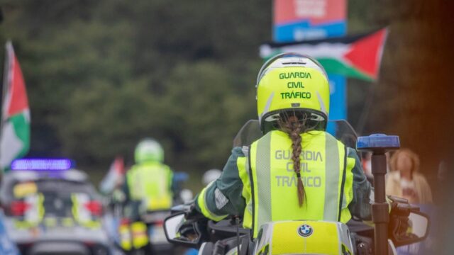 La Guardia Civil compone un dispositivo especial con 132 agentes para el paso de la Vuelta Ciclista