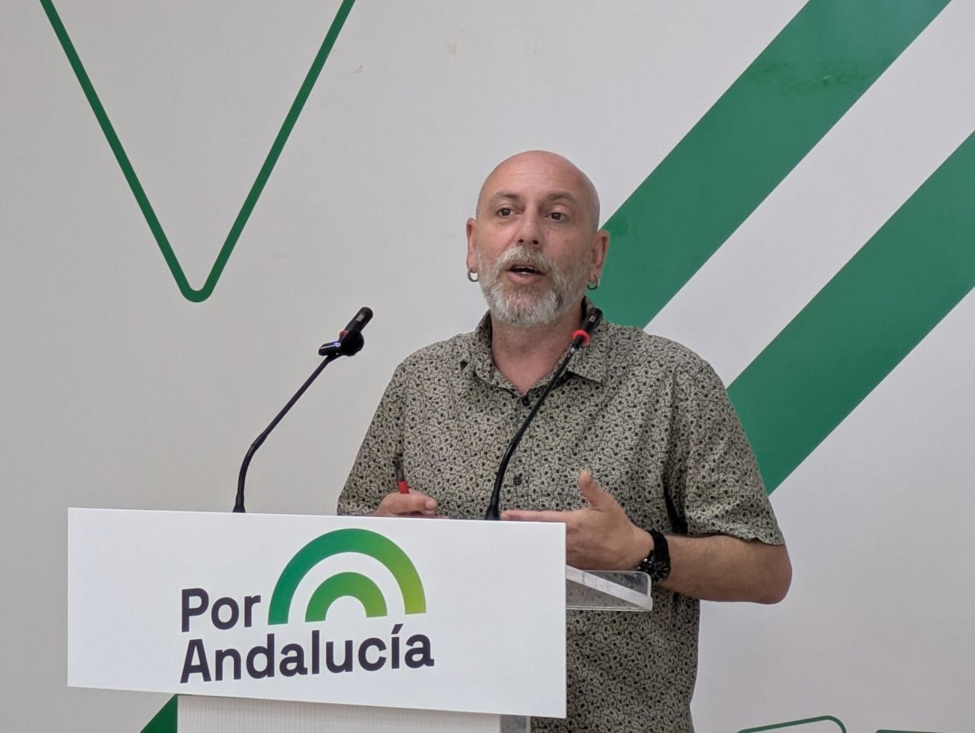 Por Andalucía critica que Moreno "se entregue a la ultraderecha y al negacionismo climático"
