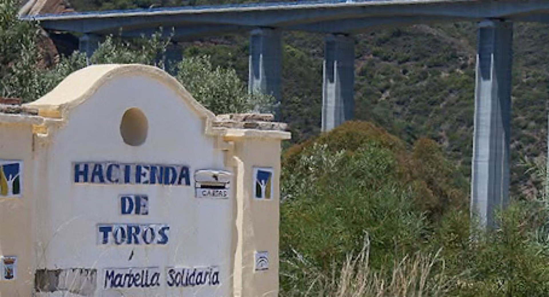 Vox participa en la recuperación de la finca Hacienda Toro de Marbella