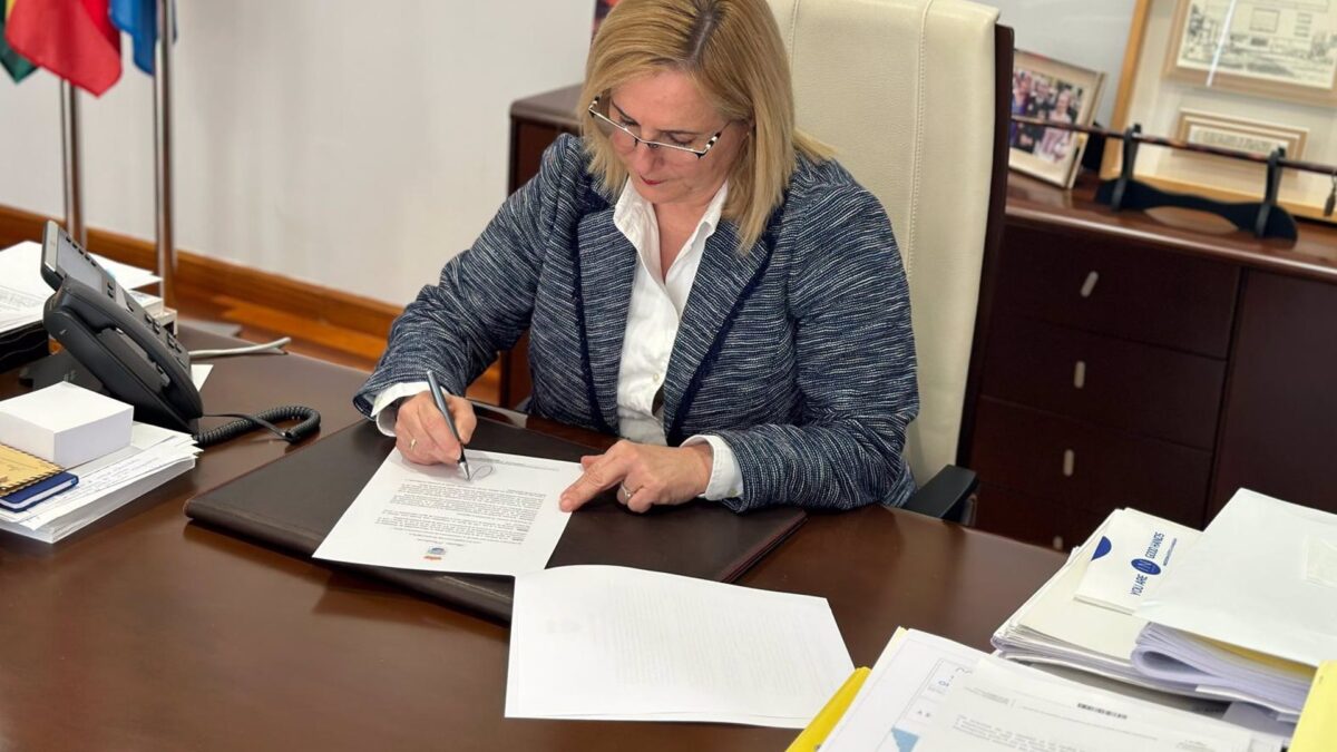 Alcaldesa de Fuengirola advierte de que "está cada vez más claro" que el Gobierno "desprecia" a la Costa del Sol