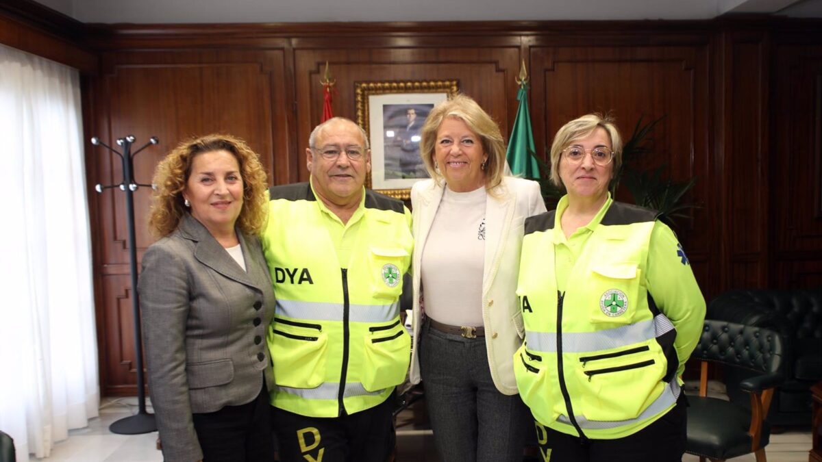El Ayuntamiento de Marbella y la asociación DYA colaboran para conceder tarjetas monedero a personas vulnerables