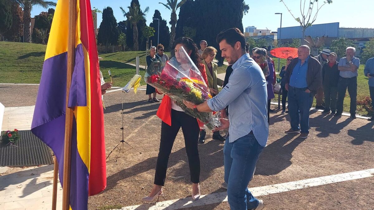 IU defiende la paz como "principio republicano" y llama a la sociedad civil a "movilizarse" en su defensa
